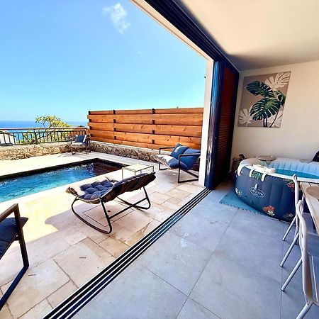 Le Reve Bleu Grand Anse Apartment Petite Île Екстериор снимка