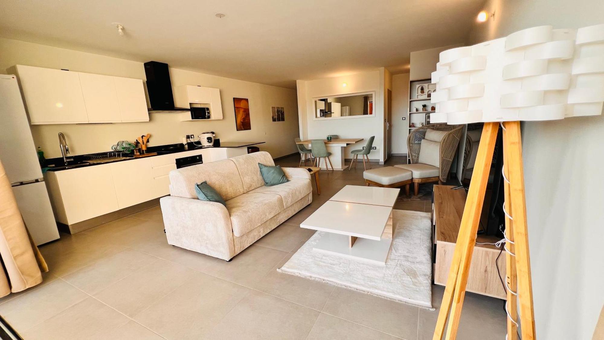 Le Reve Bleu Grand Anse Apartment Petite Île Екстериор снимка