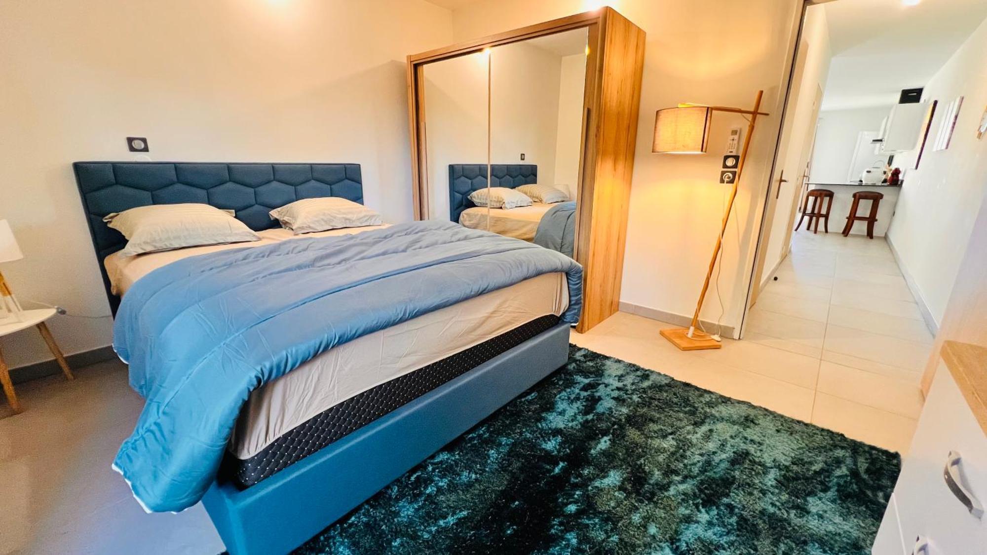 Le Reve Bleu Grand Anse Apartment Petite Île Екстериор снимка